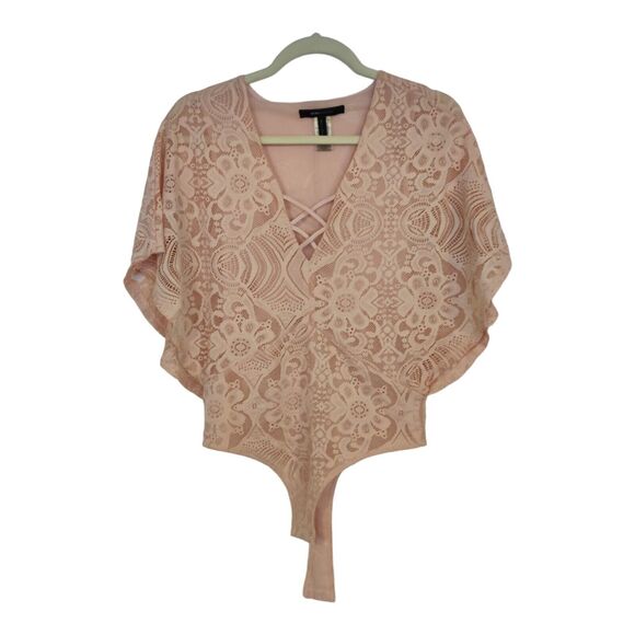 BCBG Maxazria "Beata" Pink lace one piece bodysuit Flowy Sleeve V Neck Size S - Picture 1 of 13
